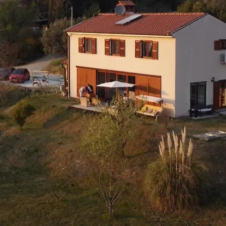 Casa Monte Calvo *