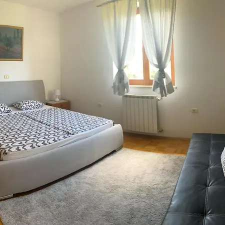 Villa Casa Monte Calvo *